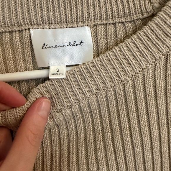 Line and Dot Ribbed Crewneck Sweater - Picture 2 of 2